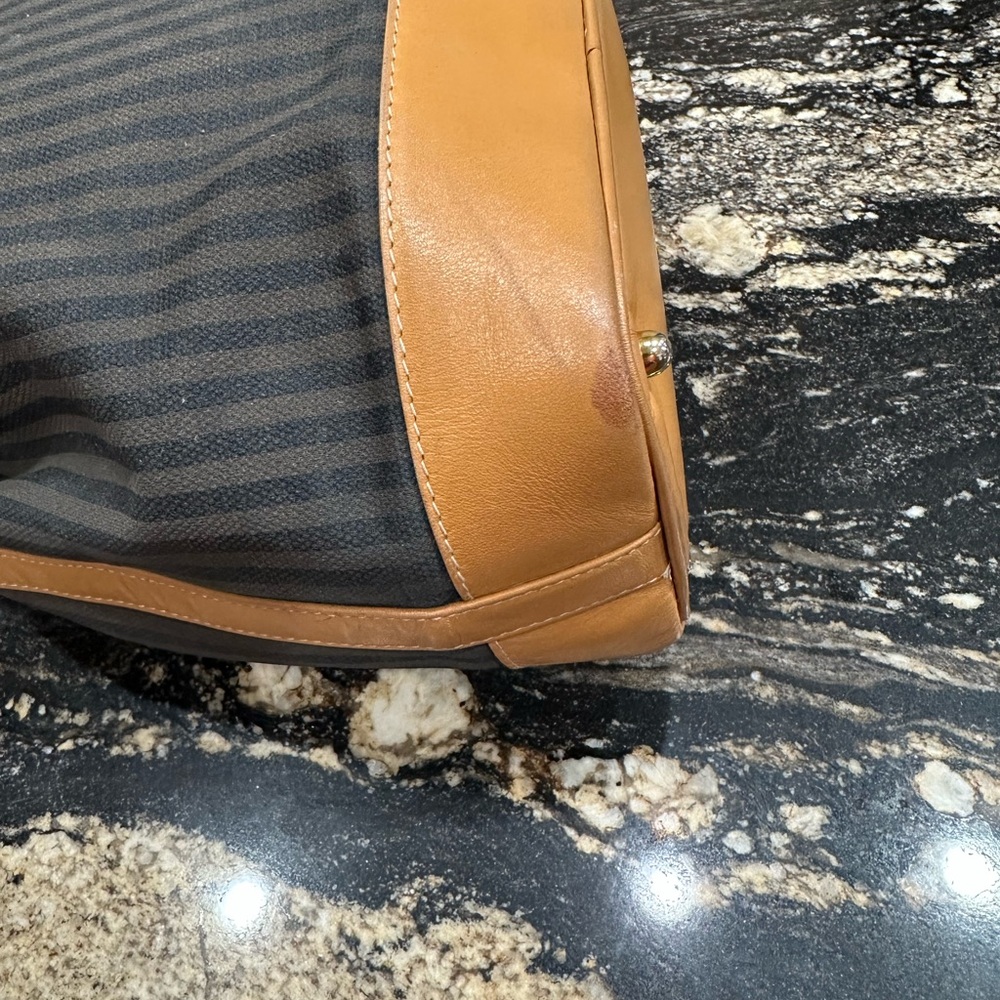 Fendi Tan and Black Striped Drawstring Bucket Bag🤎🖤 - Picture 8 of 15